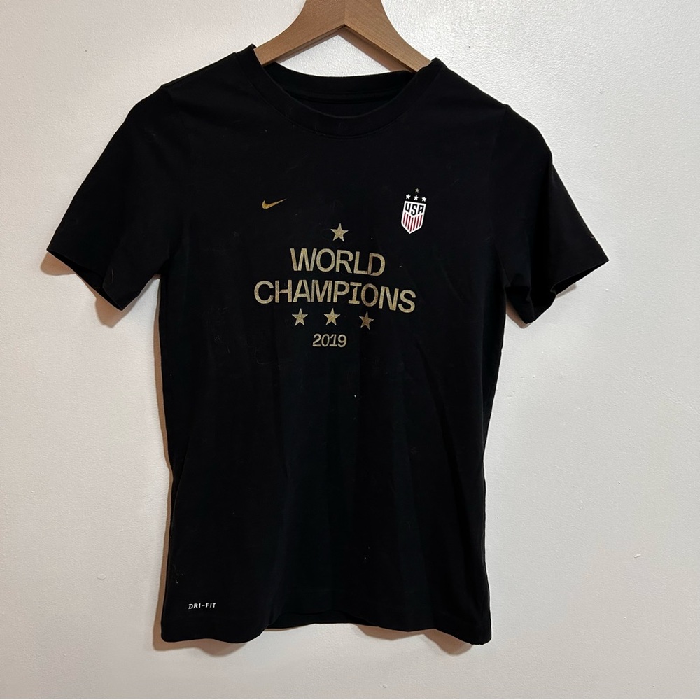 Nike Womens World Champions 2019 Soccer T Shirt Size Large Black Dri Fit